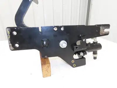 Hyster E100XN Forklift Brake Pedal & Master Cylinder & Bracket Assembly