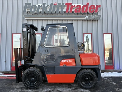 USED 1998 TOYOTA 52-6FGU35