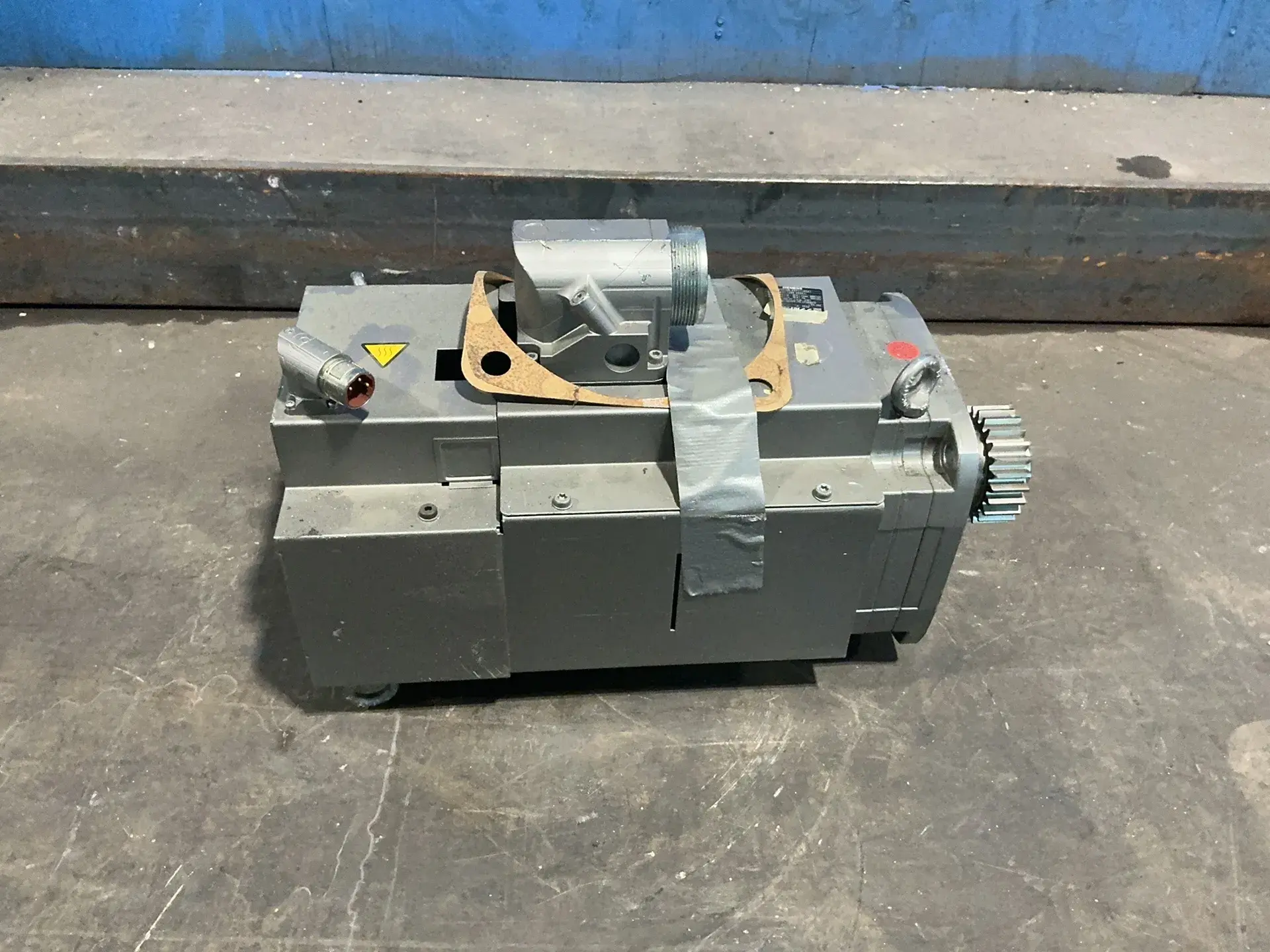 Used SIEMENS 1FT71055SF714CA1 Motors (misc) Ohio US | HGR 24 #1352700