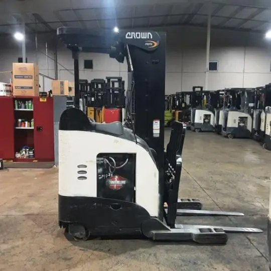 USED 2019 CROWN RR5725-45