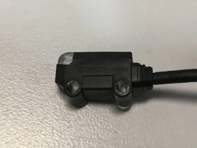 USED OMRON E3T-ST11