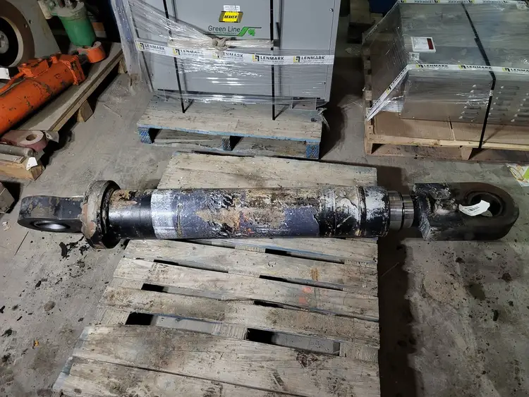 Used ATLAS COPCO 5573352700 Parts (Hydraulics and Pneumatics) British Columbia CA | Lenmark #1440860