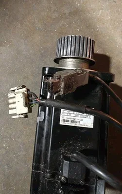 Yaskawa Servo Motor SGMAH-08AAF41 Flow Water Jet