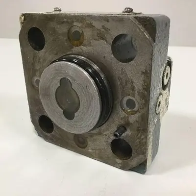 USED VICKERS CVCS25D1S210S19
