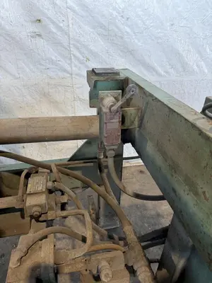 6,000 LB X 48" LBS BRANER HYDRAULIC DOWNLAYER TABLE: YOBRO #25221