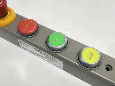 Used Fortress Interlocks T-Guard Safety Interlock Switch Assembly 24V Switch Parts Michigan US | Maverick Industrial Sales #1413531