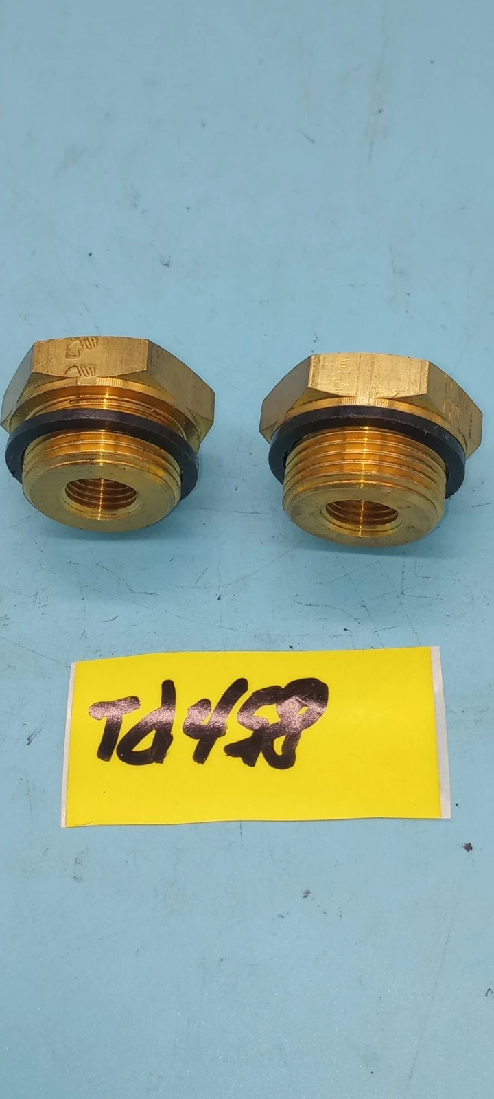 1 LOT OF 2 SAE O-Ring BRASS  male to female pipe thread adapters