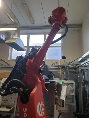 Used 2015 COMAU SMART 5 NJ60-2.2 Robots CZ | Amaron s.r.o. #1068044