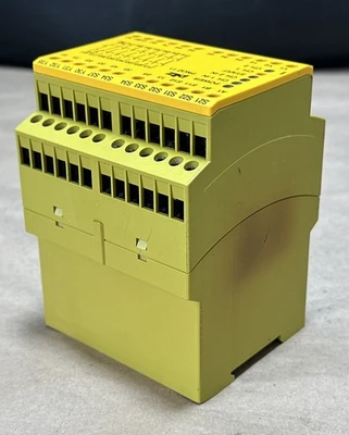 NEW Pilz PNOZ 11