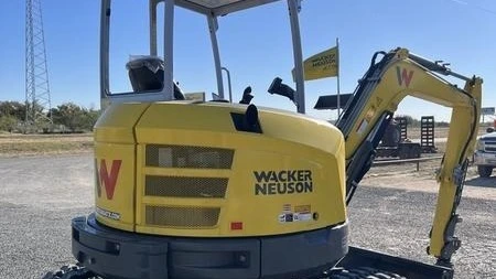 USED 2025 Wacker Neuson EZ36