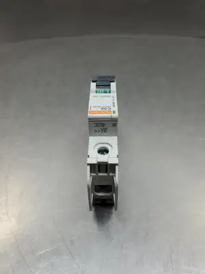 USED Merlin Gerin 60106 MULTI 9 C60 Circuit Breaker, 5A, 240VAC/60VDC