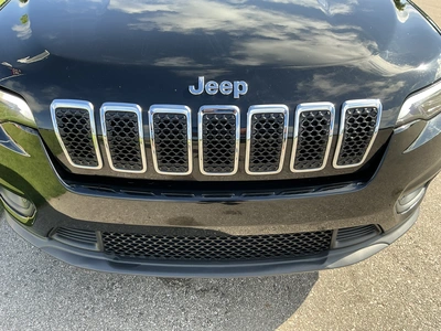 USED 2019 JEEP CHEROKEE