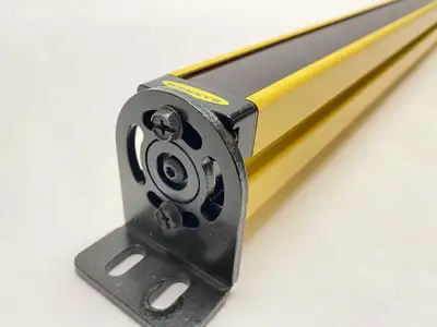 Used Banner Engineering EZ-SCREEN Safety Light Curtain Emitter M12 8-Pin 72370 Light Curtains & Grids Michigan US | Maverick Industrial Sales #1391835