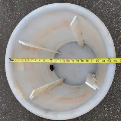 4 x Plastic Tanks