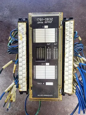 USED ALLEN-BRADLEY 1791-0B32