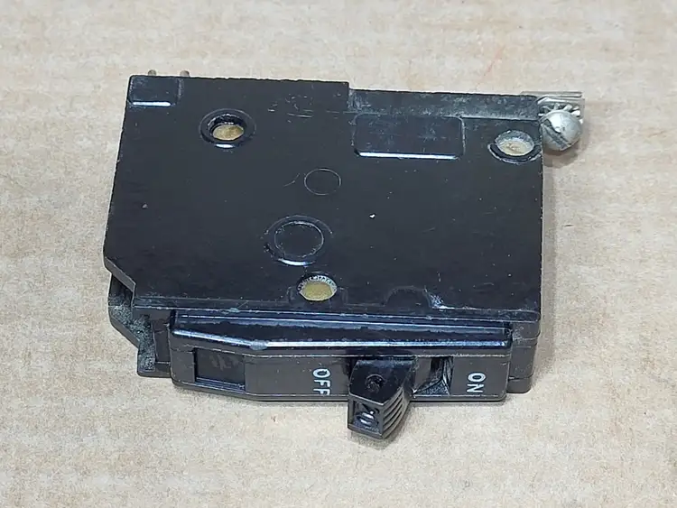 Used SQUARE D QO120 Switchgears British Columbia CA | Lenmark #1438680