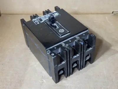 Used WESTINGHOUSE FB3040 Switchgears British Columbia CA | Lenmark #409241