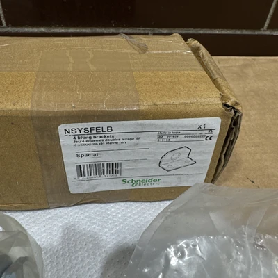NEW Schneider Electric NSYSFELB