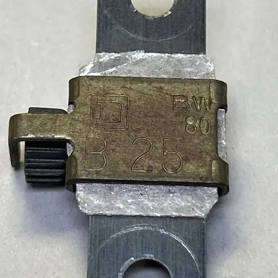 USED SQUARE D B25