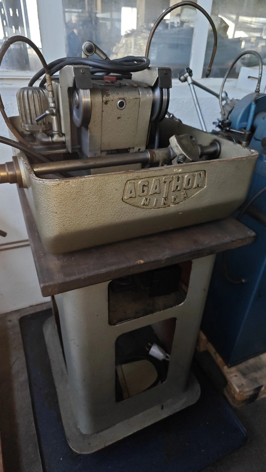 AGATHON Tool & Cutter grinder, in good condition