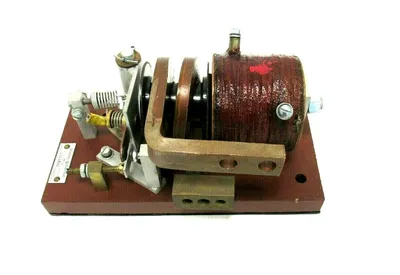NEW GENERAL ELECTRIC 17LS8A2 COUPLNG RELAY