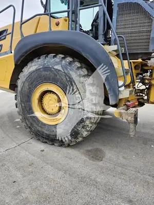 USED 2017 BELL B40E