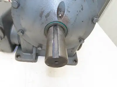 Winsmith Speed Reducer Gearbox 750:1 Double Reduction 2.4RPM 1.15Hp 11388IN-LBS