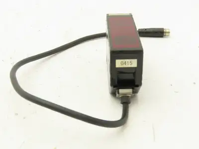 Allen Bradley 42BT-B2LBSL-Y4 Photoelectric Proximity Sensor Photoeye Ser A