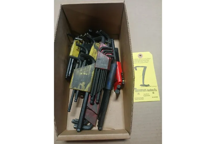 Used _UNKNOWN_ _UNKNOWN_ Wrenches Ohio US | Thompson Auctioneers #1547369