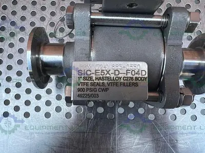 USED PBM SIC-E5X-D-F04D STAINLESS STEEL BALL VALVE W/ 1" SANITARY FITTING