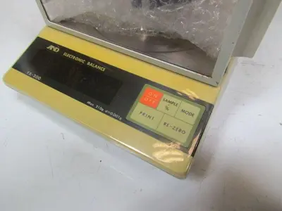 A&D FX-200 Precision Electronic Balance Weighing Scale Dust Waterproof 210 Grams