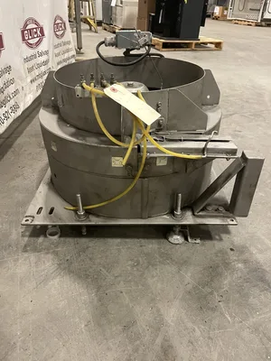 Vibratory Bowl Feeder w/ 1-5/8” x 7/16” Feeder