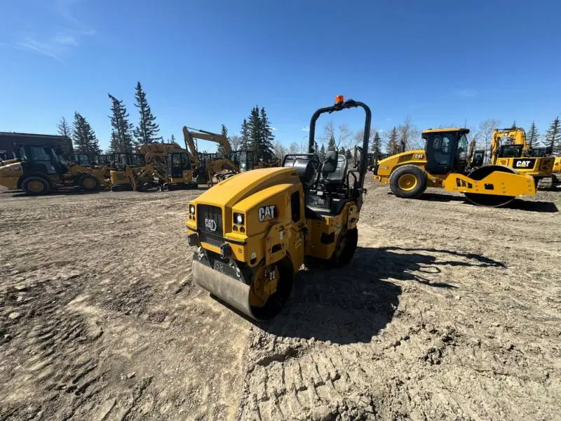 USED 2022 Caterpillar CB2.5