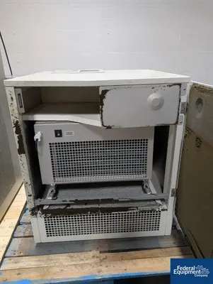 USED Q-Panel Q-Panel Xenon Test Chamber, Model Q-SUN XE-3-HBSCR