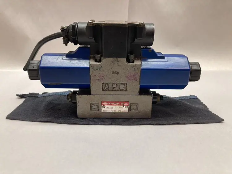 New | in-Stock TOKYO KEIKI HD3-3W-AEB-025A-WYD2S Solenoid Valves Ohio US | Surplus Asset Holdings #1246489