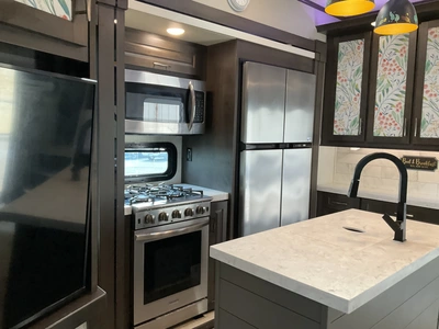 Used 2022 GRAND DESIGN MOMENTUM Campers, Caravans, Motorhomes Michigan US | Miedema Asset Management Group #1366695