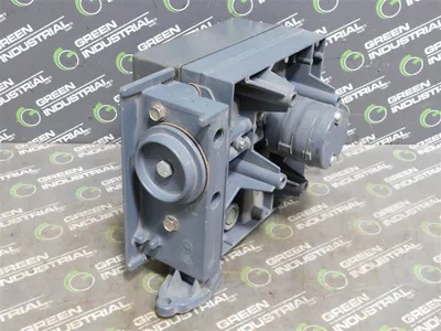 Fisher 3582A Pneumatic Valve Positioner 6-18 PSI Used
