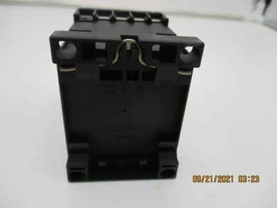 NEW Siemens 3RH1131-1AF00