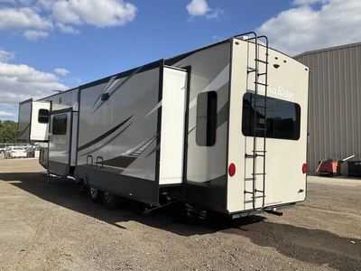 Used 2021 HIGHLAND RIDGE MESA RIDGE Campers, Caravans, Motorhomes Michigan US | Miedema Asset Management Group #1579962