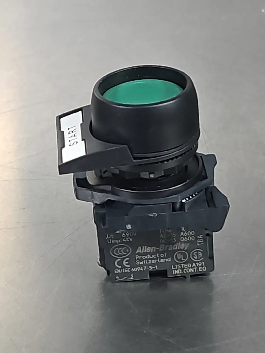 USED Allen-Bradley 800F-X10