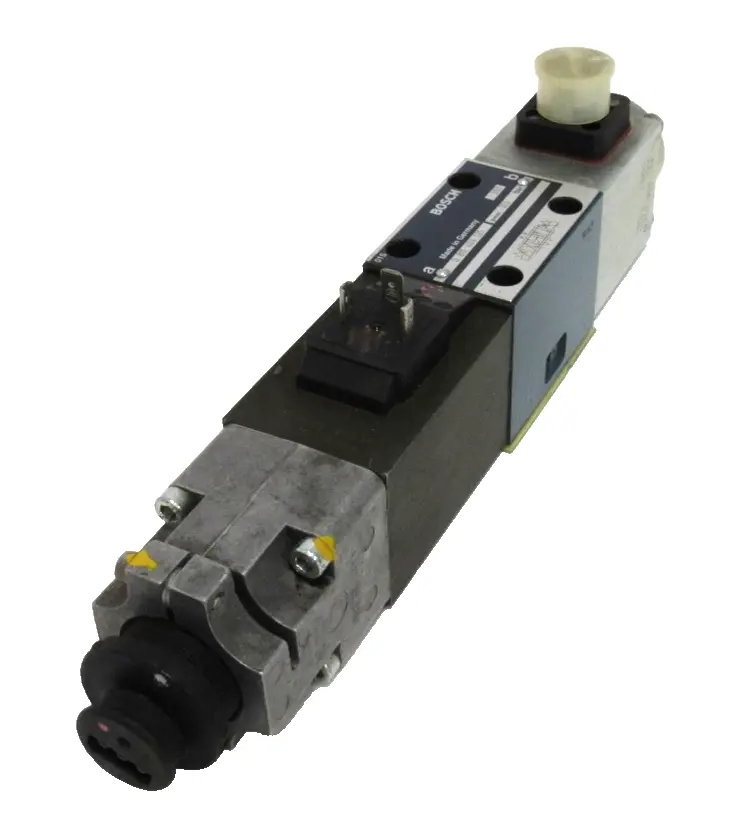 NEW BOSCH 0-811-404-121 SOLENOID VALVE 0811404121