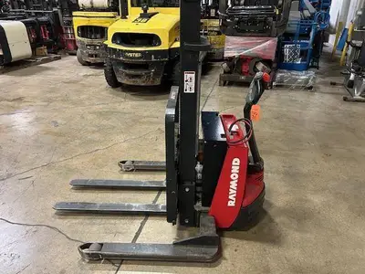 Used 2013 RAYMOND RAS25 Stackers Illinois US | Somerset Equipment Sales #1542980