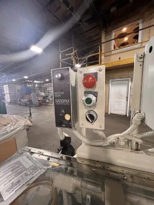 Used _UNKNOWN_ _UNKNOWN_ Down Stream - Fly Knife Cutter Louisiana US | International Packaging Company #1260115