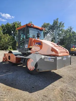 USED 2020 XCMG CV83PDU