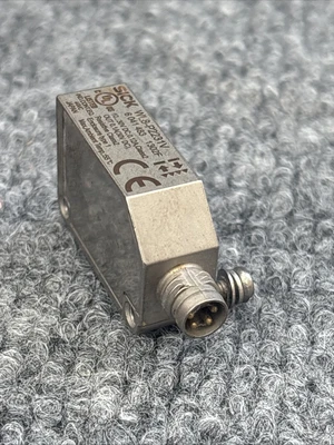 Used SICK WL8G-P2231 Photoelectric Sensors California US | Davliegogo LLC #1707617