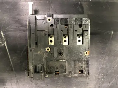 USED SIEMENS 3UA4200-7AJ