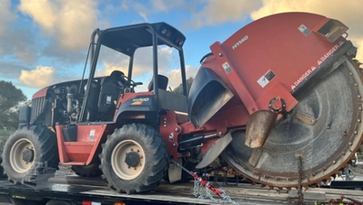 USED 2014 Ditch Witch RT120