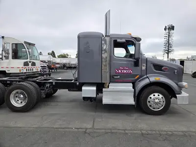 USED 2020 PETERBILT 567