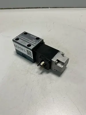 USED BOSCH 0 810 090 322