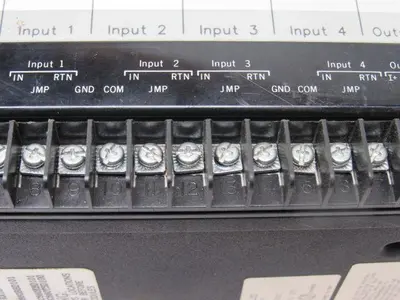 GE Fanuc IC660TSD100C I/O Module Card PLC 115V